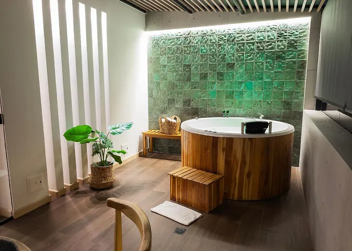 Hotel Black Tower Premium